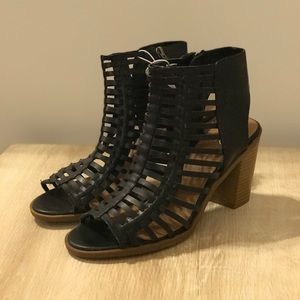 Women’s Mossimo Block Heel Sandals Size 8.5 New